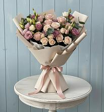 Букет цветов из:  Розы и Лизиантусы в Ферзиково