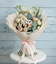 Букет цветов из:  Розы и Лизиантусы в Ферзиково