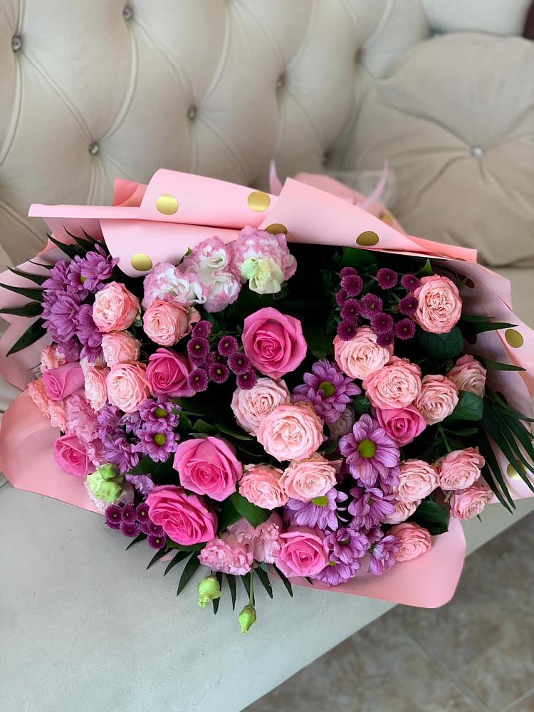 Букет цветов из: Хризантемы, Розы и Лизиантусы в Ферзиково