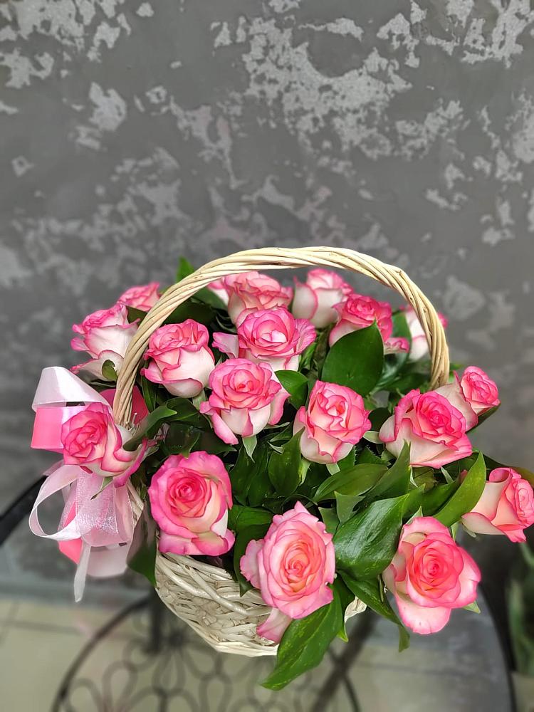 Цветочная композиция из Розы в корзине в Ферзиково