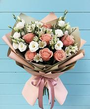 Букет цветов из:  Розы, Альстромерии и Лизиантусы в Ферзиково
