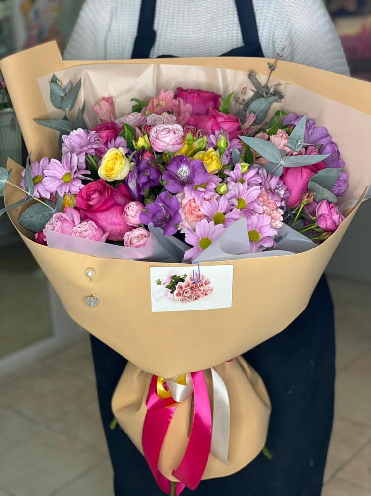 Букет цветов из: Хризантемы, Гвоздики и Альстромерии в Ферзиково