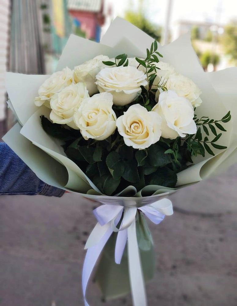 Букет Белые розы Проуд в Ферзиково