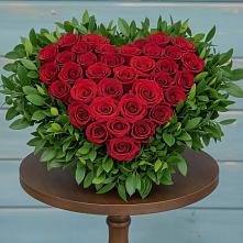 Цветочная композиция из Розы в виде сердца в Ферзиково