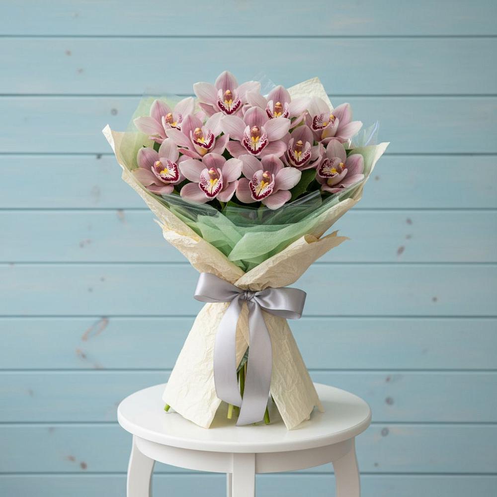 Букет цветов из: Орхидеи и Розы в Ферзиково