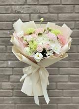 Букет цветов из:  Гвоздики, Розы, Лизиантусы и Хризантемы #REPLACE_PRED# Ферзиково