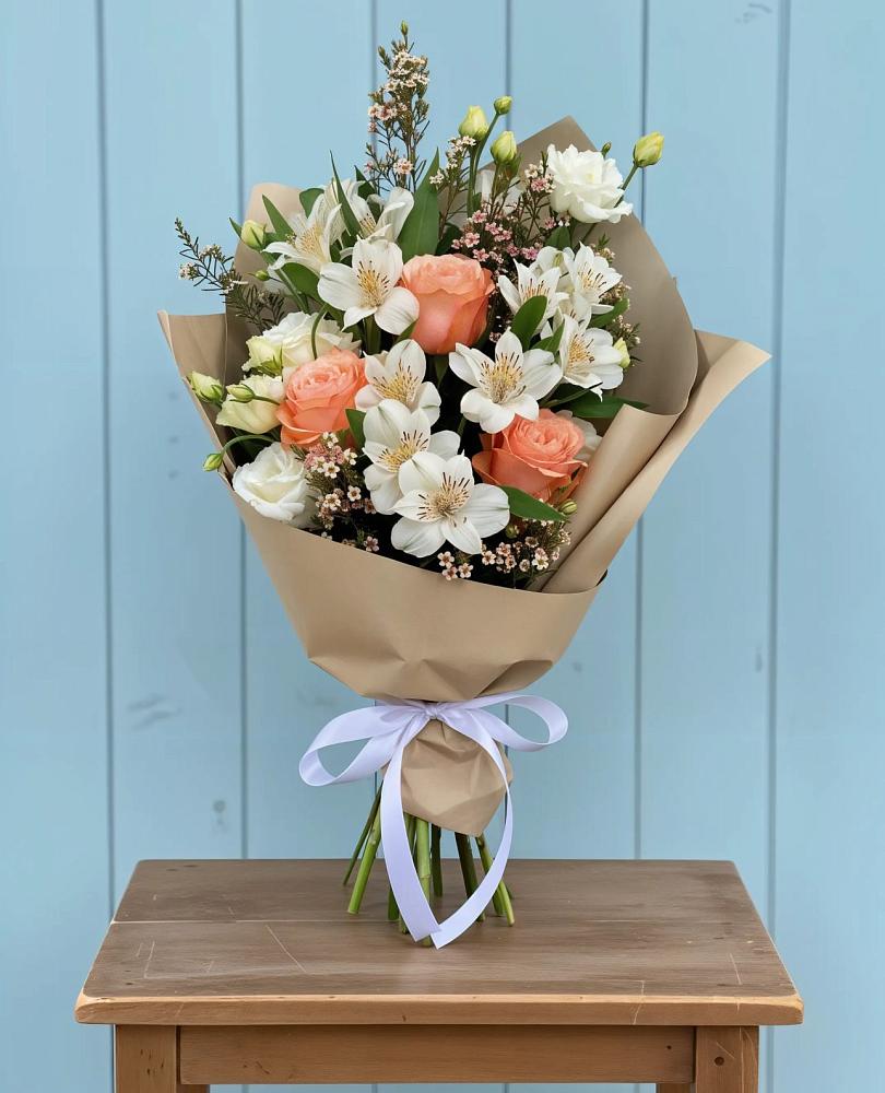 Букет цветов из: Альстромерии, Лизиантусы, Розы и Хризантемы в Ферзиково
